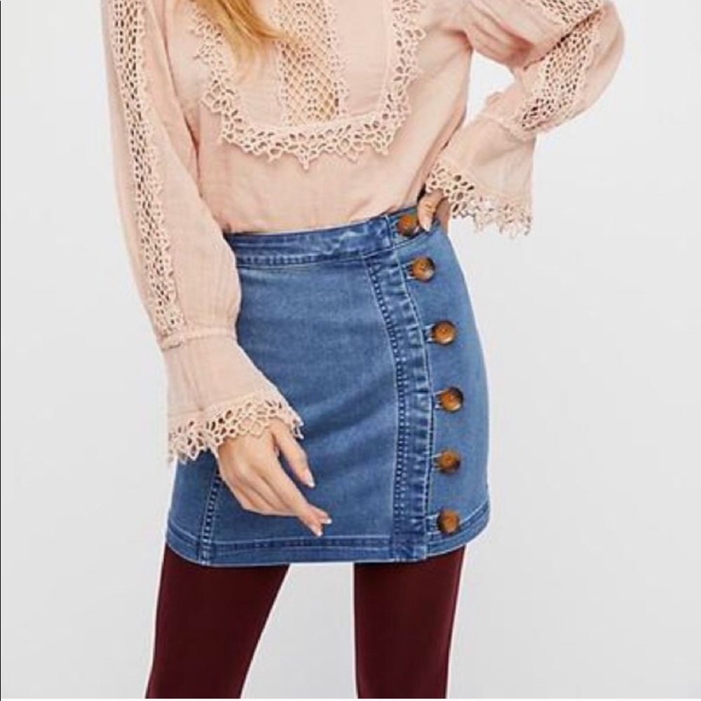 Free People little daisies button denim mini skirt